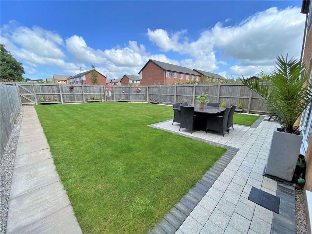 Riversleigh Way, Warton 4 bed detached house £319,500