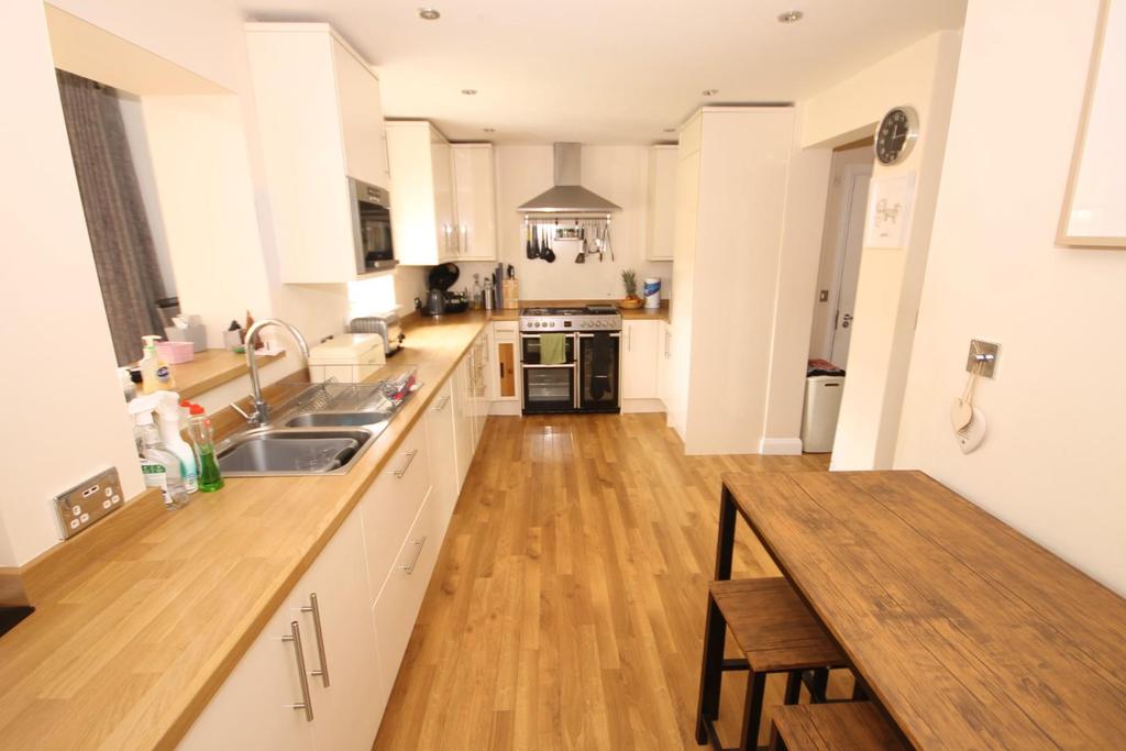 Kitchen diner
