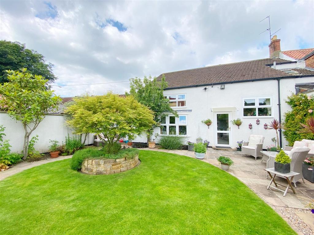 West End, Sedgefield, 4 bed end of terrace house £375,000