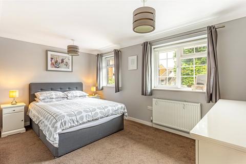26 Breadcroft Lane, Harpenden, AL5 4TE