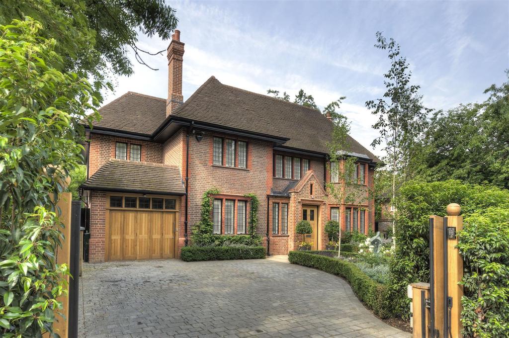 HAMPSTEAD WAY, HAMPSTEAD GARDEN SUBURB, NW11 5 bed detached house to