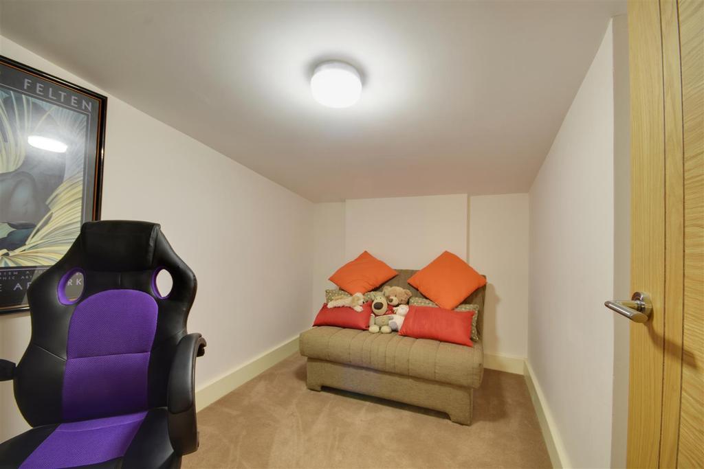 Office / Nursery