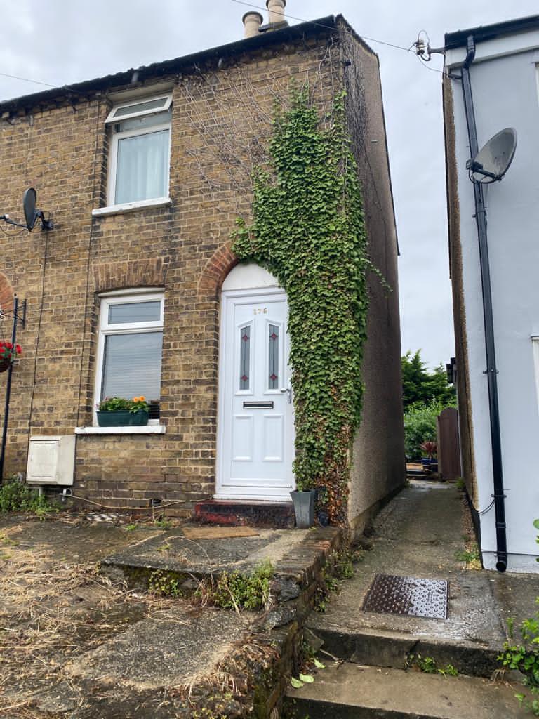 Main Road, Sutton At Hone, Dartford 2 bed house £900 pcm (£208 pw)