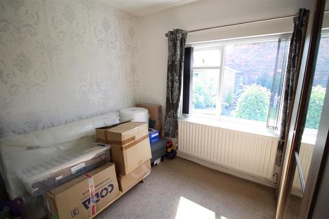 32 Abbey Road, Beeston, Nottingham, NG9 2QF