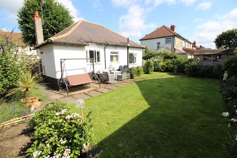 32 Abbey Road, Beeston, Nottingham, NG9 2QF