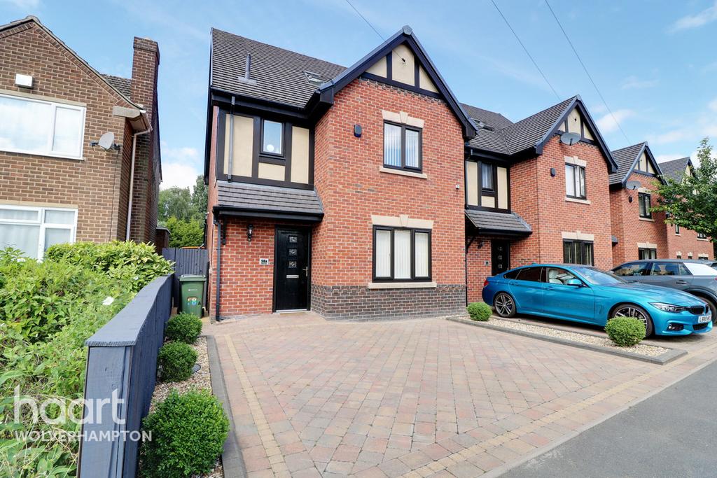 Fibbersley, Willenhall 4 bed detached house £325,000