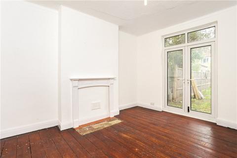 3 bedroom terraced house for sale - Carnforth Road, London, SW16