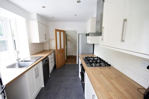 3 bedroom semi-detached house to rent, Cavendish Street, Yeadon, Leeds, LS19