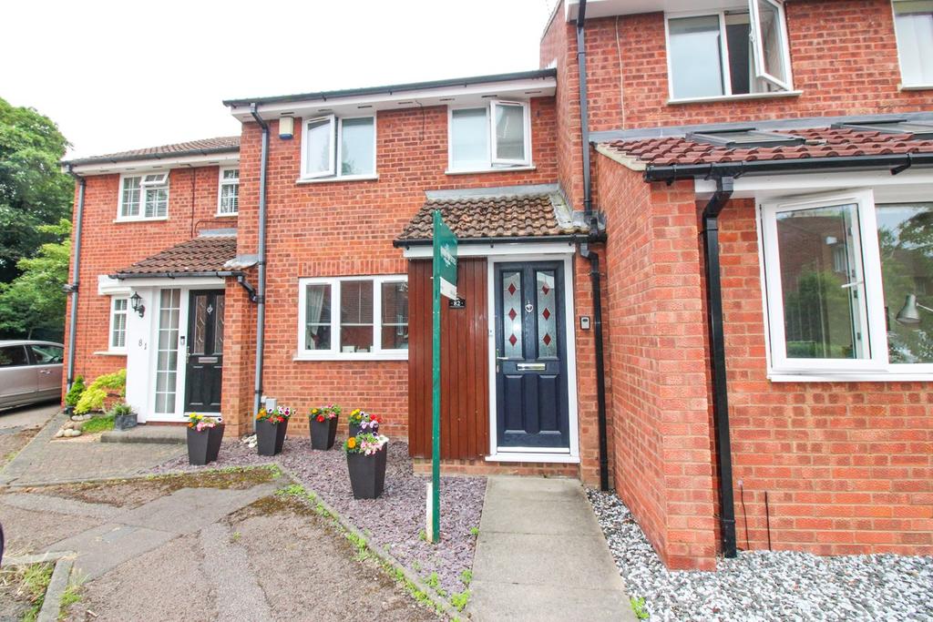 Millstream Close, Hitchin, SG4 3 bed terraced house £375,000