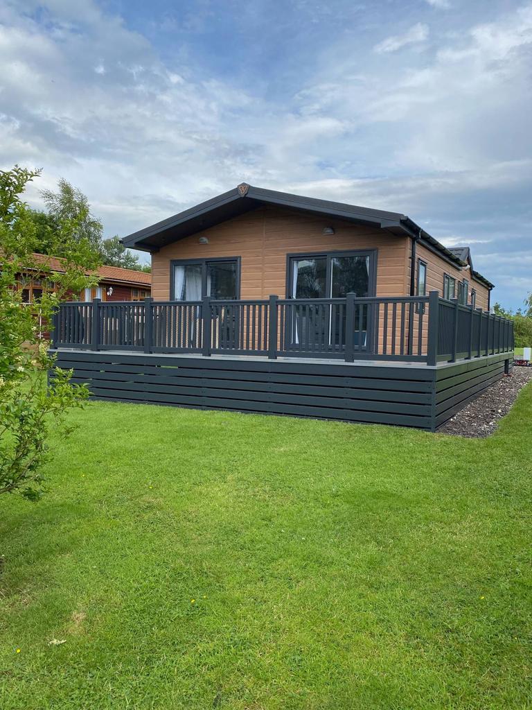 Newport East Riding of Yorkshire 2 bed lodge £129,500