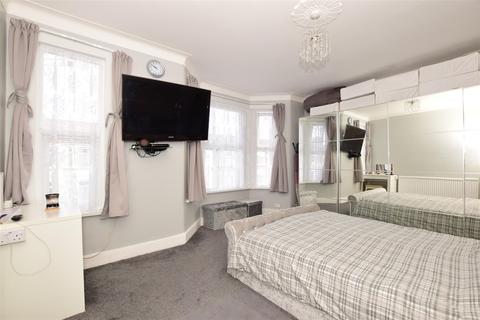 168 Henley Road, Ilford, IG1 2TR