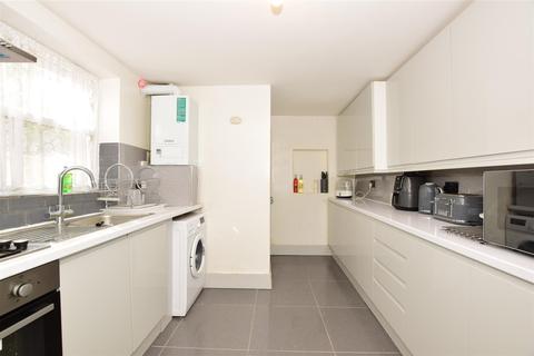 168 Henley Road, Ilford, IG1 2TR