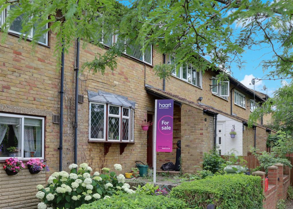 Sandy Close, Milton Keynes 3 bed terraced house £235,000
