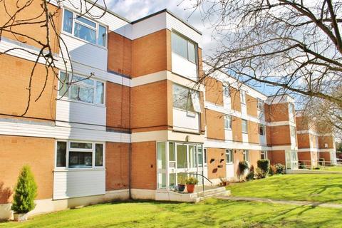 2 bedroom apartment to rent, Laleham Road, Staines-upon-Thames, Surrey, TW18