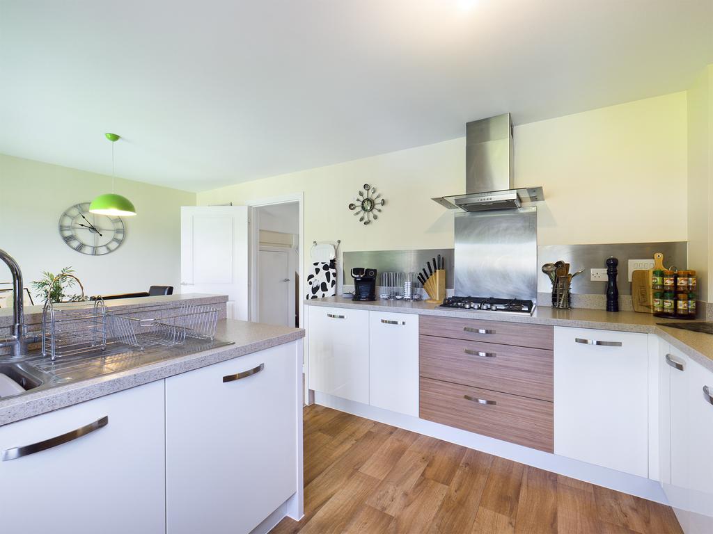 Holtby Avenue, Cottingham, HU16 3 bed semidetached house £875 pcm (£