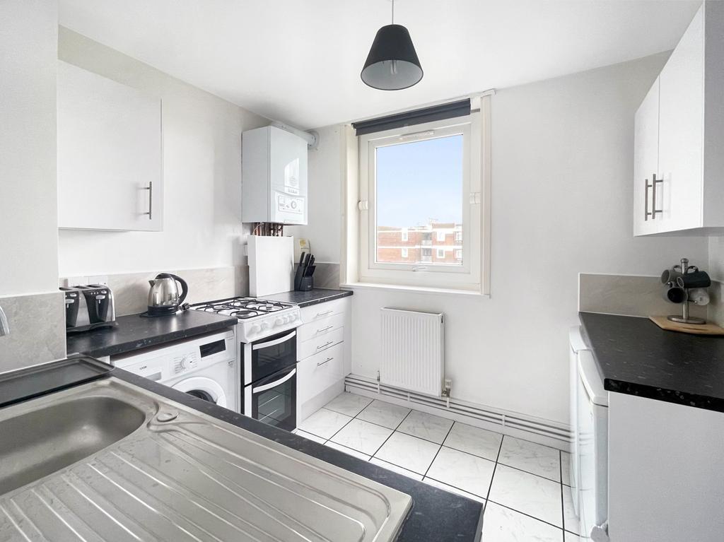 Ashleigh Point, Dacres Road, Se23 2xl 1 Bed Flat - £1,099 Pcm (£254 Pw)