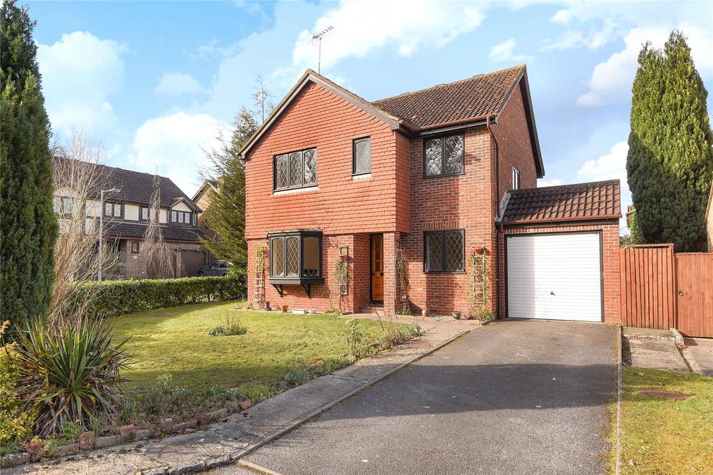 The Green, Woosehill, Wokingham, Berkshire, RG41 4 bed detached house