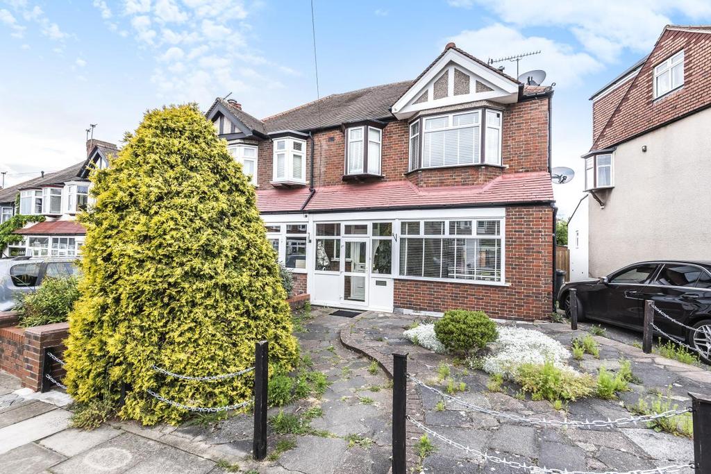 Eastway, Morden 4 bed semidetached house £700,000