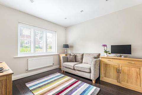 7 Beech Tree Close, Bookham, Leatherhead, KT23 4FB