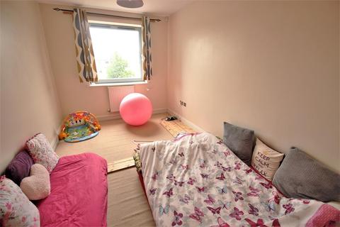 14 Warrior Close, London, SE28 0NL