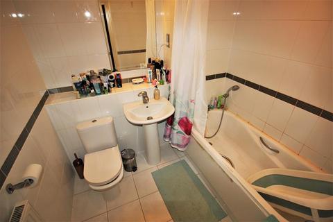 14 Warrior Close, London, SE28 0NL