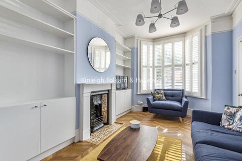 3 Aislibie Road, London, SE12 8QH