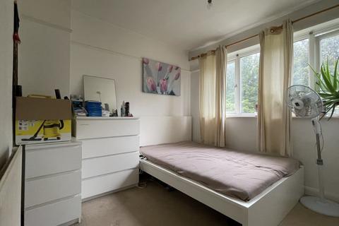 25a Lingfield Crescent, London, SE9 2RL