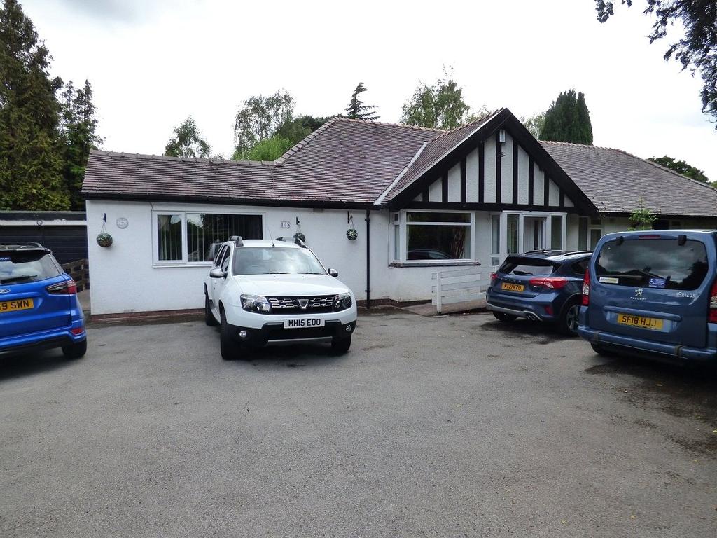 Grove Lane, Cheadle Hulme, Cheadle, SK8 7 bed bungalow £550,000