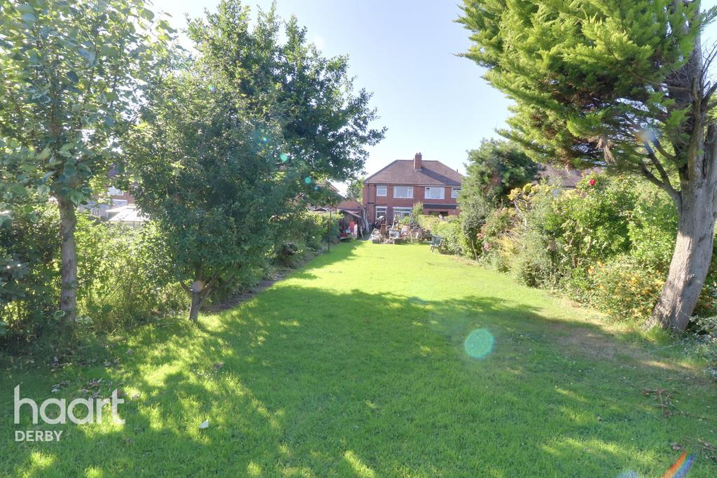 Donington Drive, Sunny Hill 3 bed semidetached house £180,000