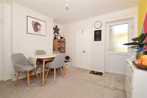 50 Baltic Road, Tonbridge, TN9 2LZ