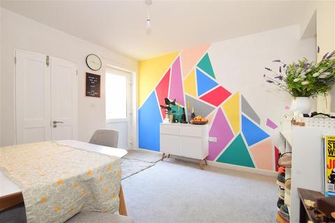 50 Baltic Road, Tonbridge, TN9 2LZ
