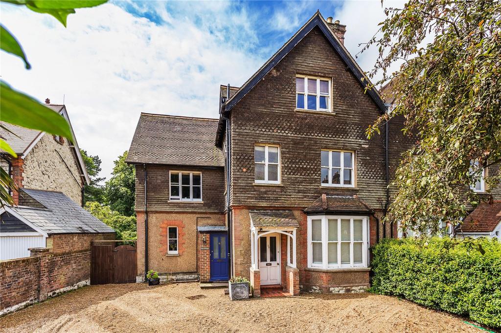 Somers Road, Reigate, Surrey, RH2 1 bed apartment £285,000