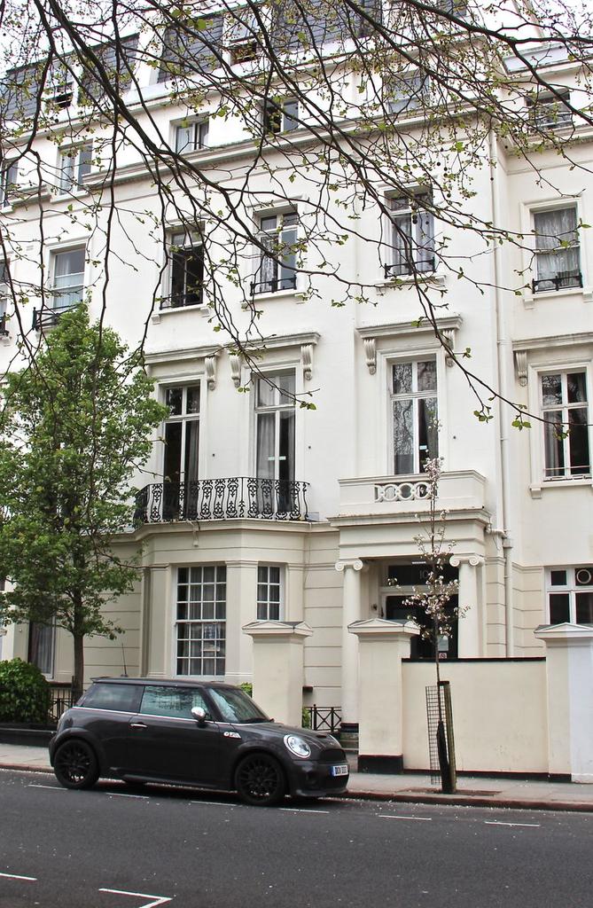 Railton House, 10 Craven Hill... 1 bed in a flat share £477 pcm (£110 pw)