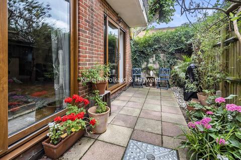 Flat 3, Kashmir House, 66 Gibbon Road, London, SE15 3XE