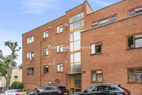 Flat 3, Kashmir House, 66 Gibbon Road, London, SE15 3XE