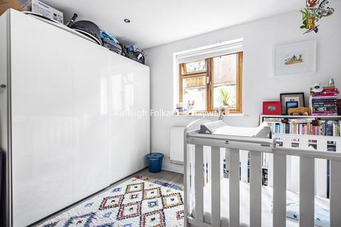 Flat 3, Kashmir House, 66 Gibbon Road, London, SE15 3XE