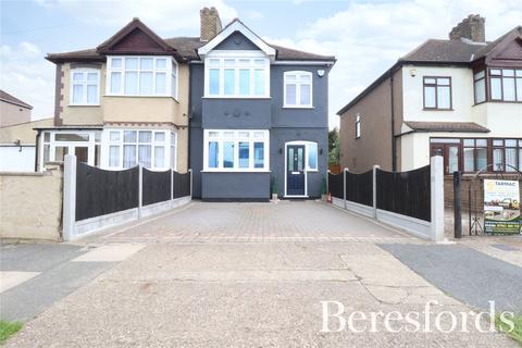 11 Elmer Gardens, Rainham, RM13 7BS