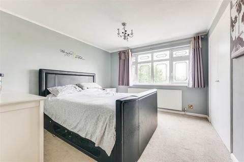 443 Church Road, Benfleet, SS7 3HG