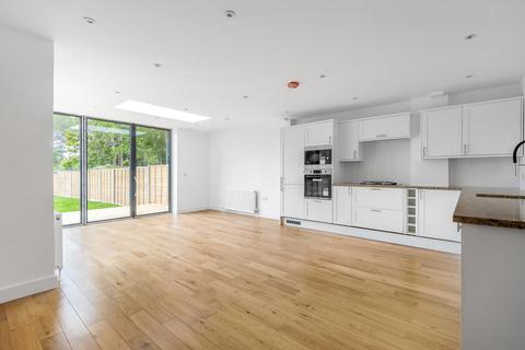 5 Southbourne, Bromley, BR2 7NJ