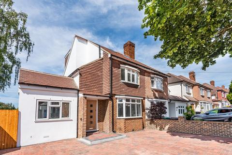 5 Southbourne, Bromley, BR2 7NJ