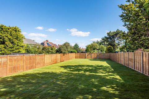 5 Southbourne, Bromley, BR2 7NJ