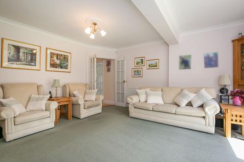 3 bedroom detached bungalow for sale, Allandale Crescent, Potters Bar, EN6