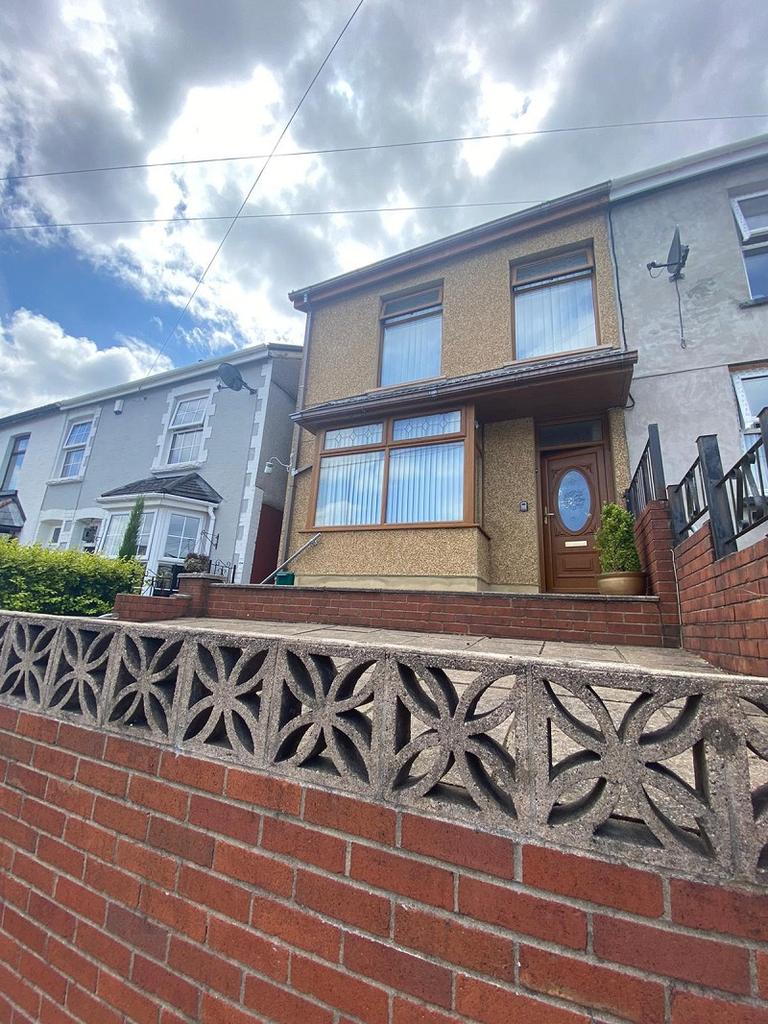 Mikado Street, Tonypandy, Rhondda... 3 bed semidetached house £129,995