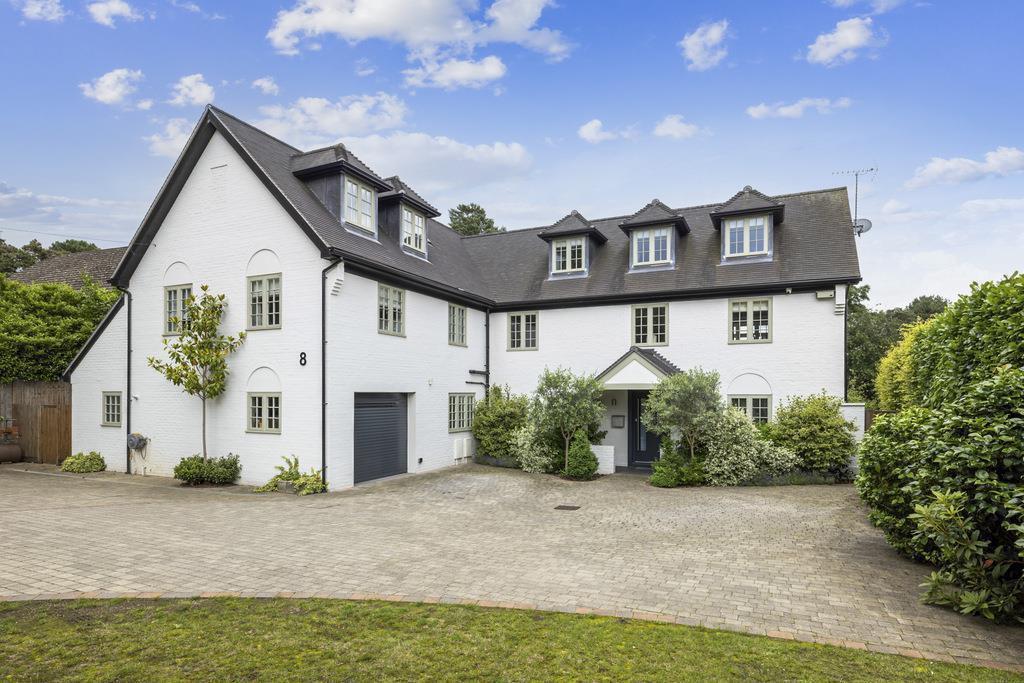 Leigh Hill Road, Cobham, KT11 6 bed detached house £2,995,000