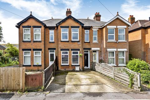 25 Bridge Road, Park Gate, Southampton, SO31 7GD