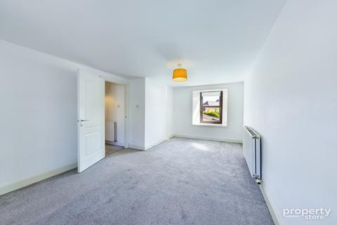 32a Barn Street, ML10 6LU