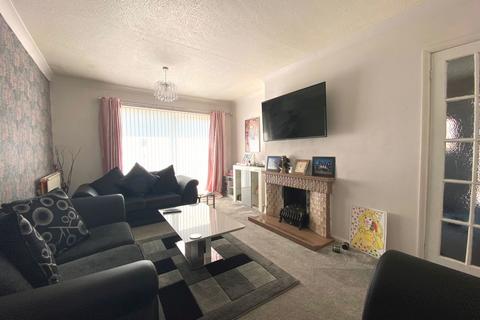 17 Pheasant Way, Northampton, NN2 8BJ