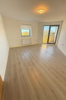 2 bedroom flat to rent, Millicent Grove, Palmers Green