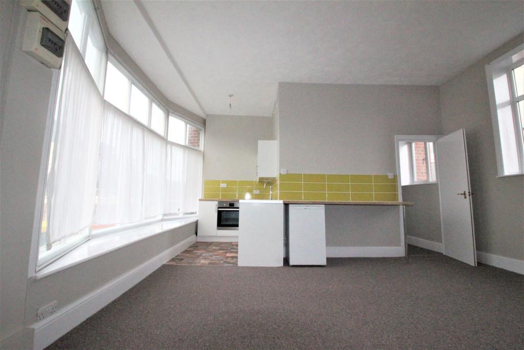 Magdalen Street, Norwich NR3 1 bed apartment to rent £675 pcm (£156 pw)