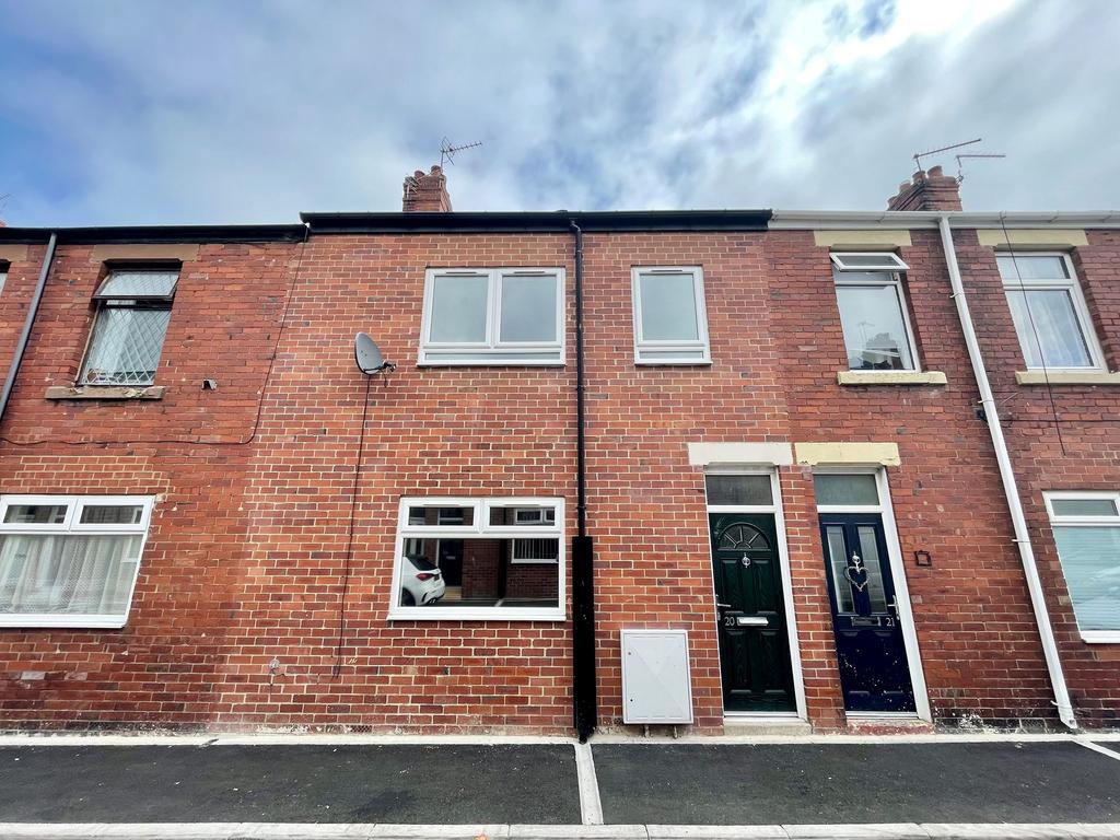 Margaret Street, Dawdon, Seaham, Co Durham, SR7 7RQ 3 bed terraced house £500 pcm (£115 pw)